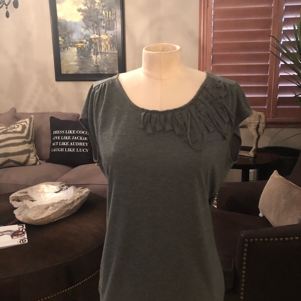 Daisy Fuentes grey / dark green blouse